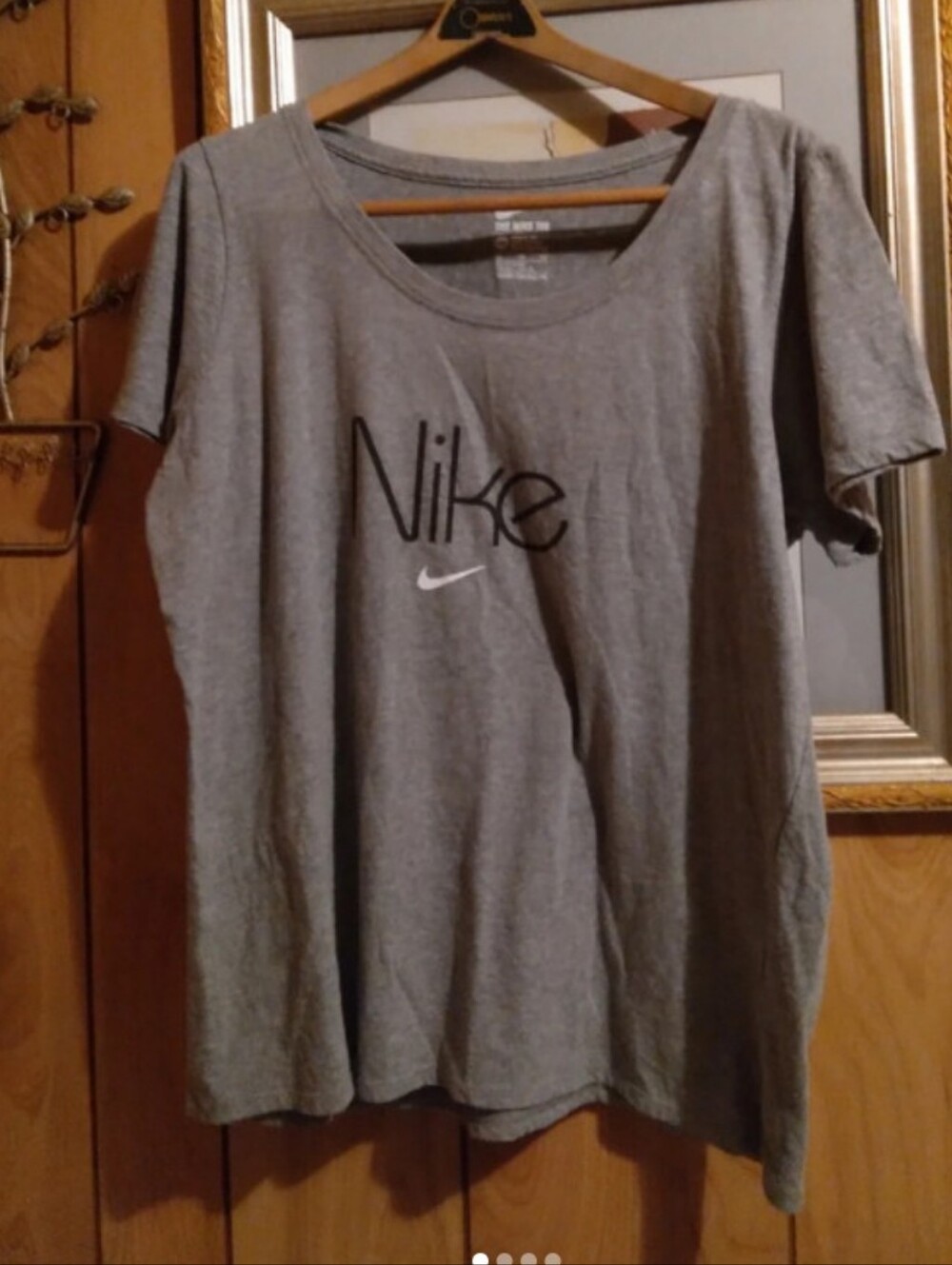 Nike Gray Crewneck Logo T‑Shirt